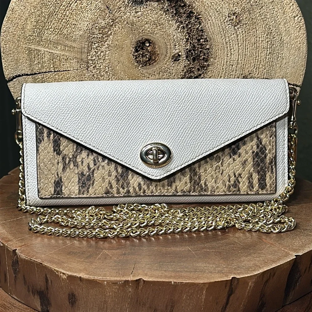 COACH Slim Turnlock Envelope Wallet With Chain - Picture 2 of 16